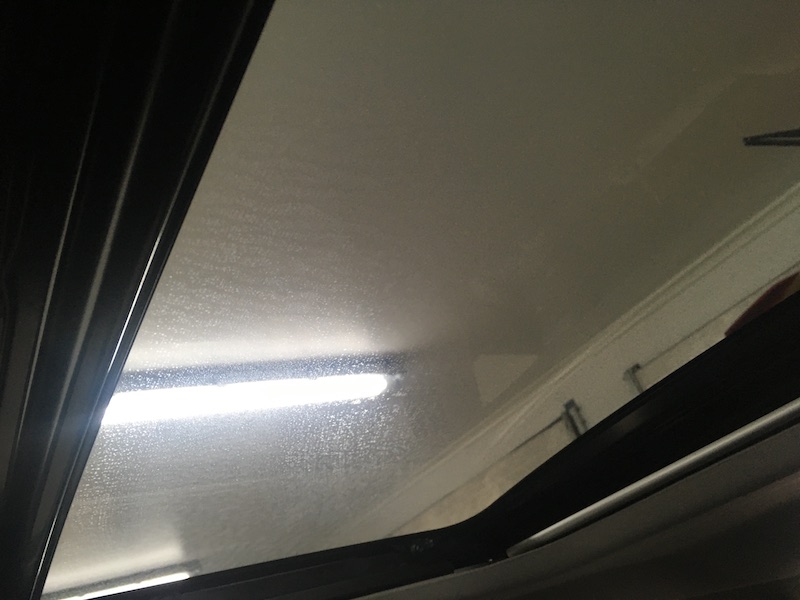 Ja tässä panoraamakaton sotkuja.